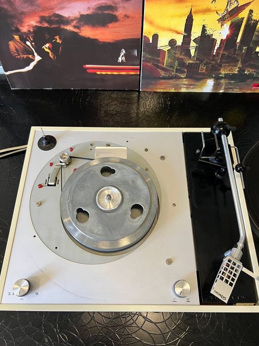 Thorens TD 150 Вініловий програвач