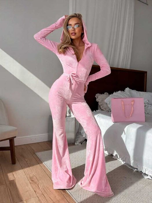 Жіночий велюровий комбінезон весна/Женский комбинезон велюр мод 612