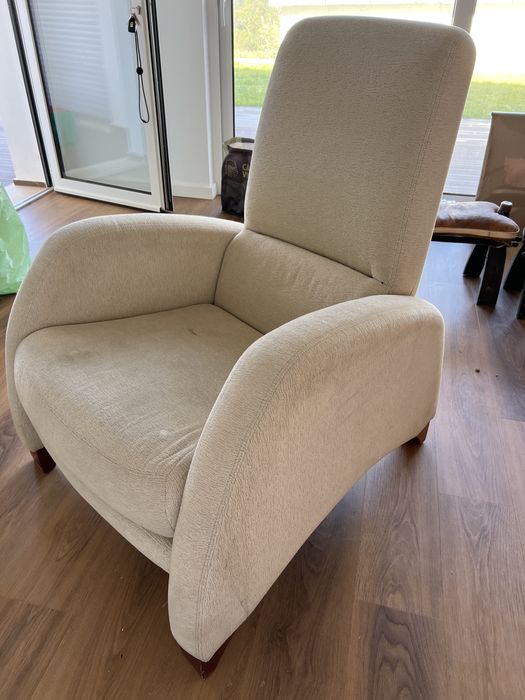 Sofá de 1 lugar beje