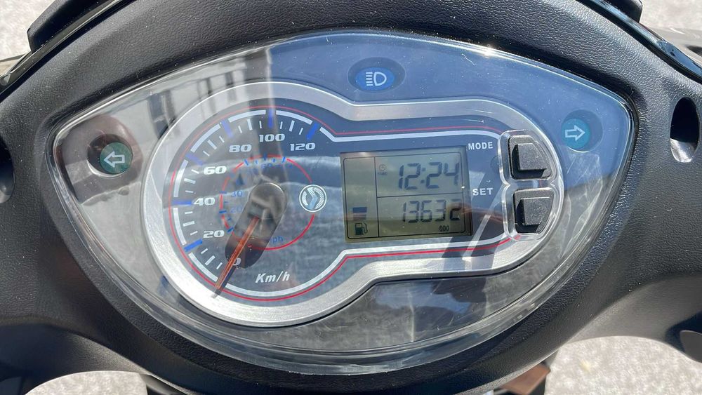SYM Jet 4 125cc - Poucos KMs e guardada em garagem