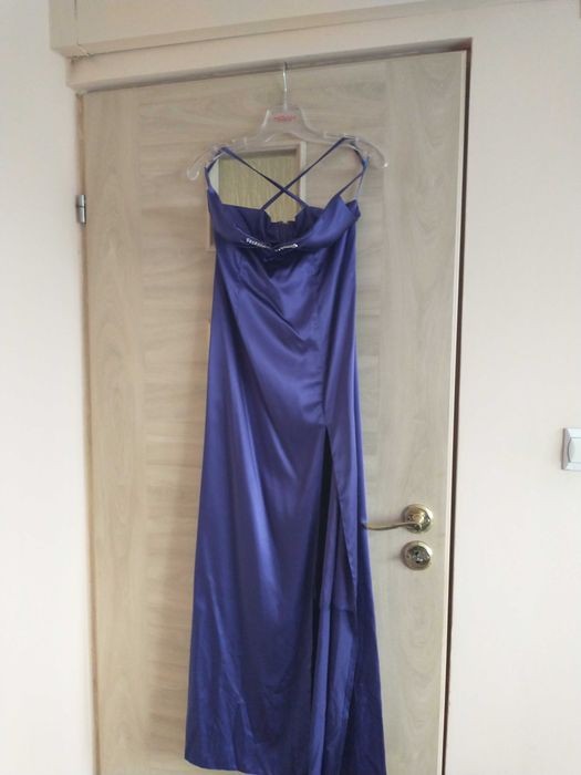 Długa suknia szafirowa