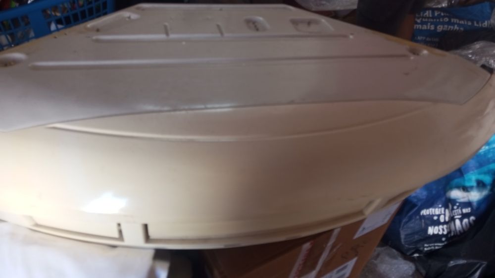 Ar condicionado de canto. Falta o aparelho motor de fora