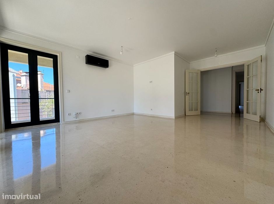 Apartamento T2 Nova Campolide