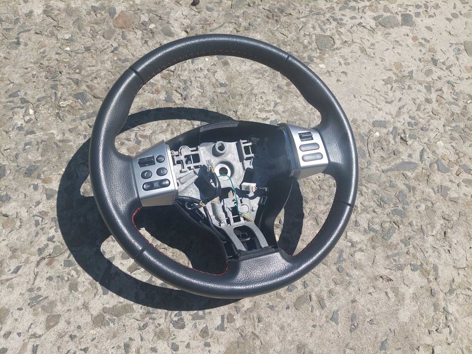 руль nissan note e11 tiida