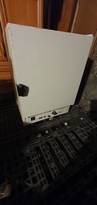 Suszarka laboratoryjna Premed SPW 65M