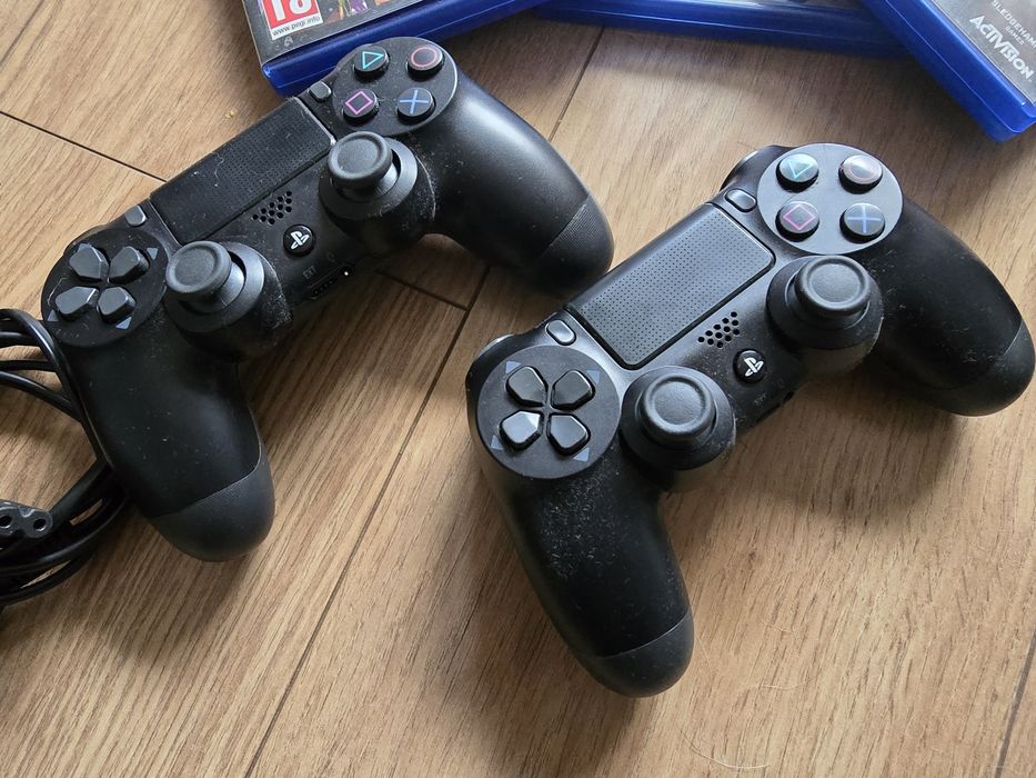 Konsola PlayStation 4 slim 1 TB