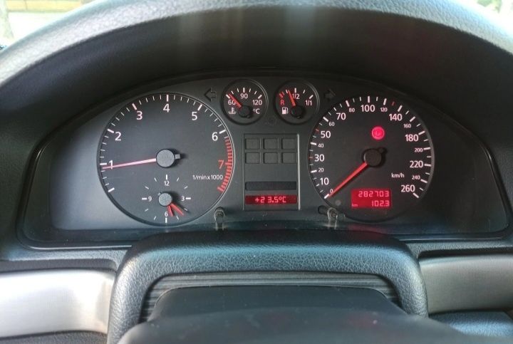Audi A4 b5 1.6 МКПП