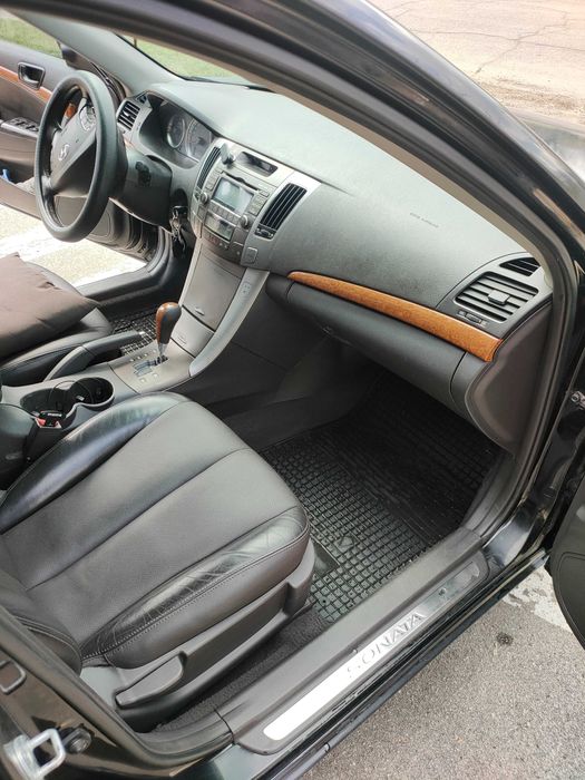 Продаю Hyundai Sonata