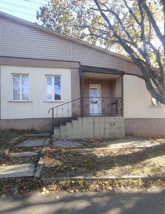 Продаж фасадного приміщення, р-н Центр