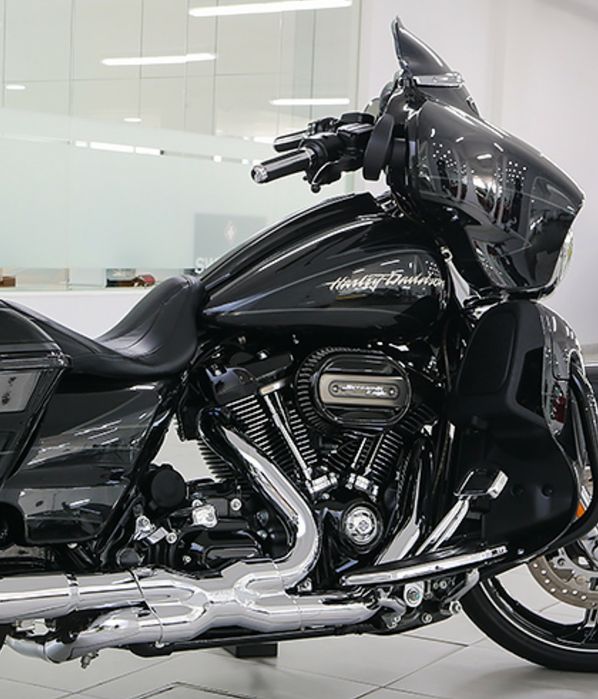 Harley Davidson Street Glide CVO