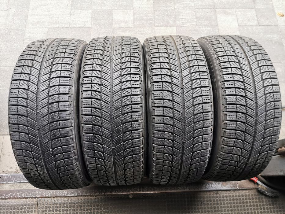 Зимняя резина 215/55 R17 Michelin Xice