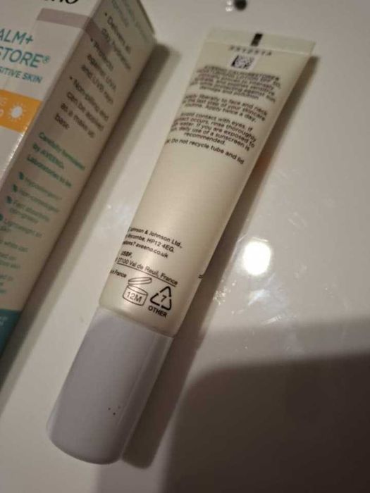 Aveeno Calm+Restore SPF50