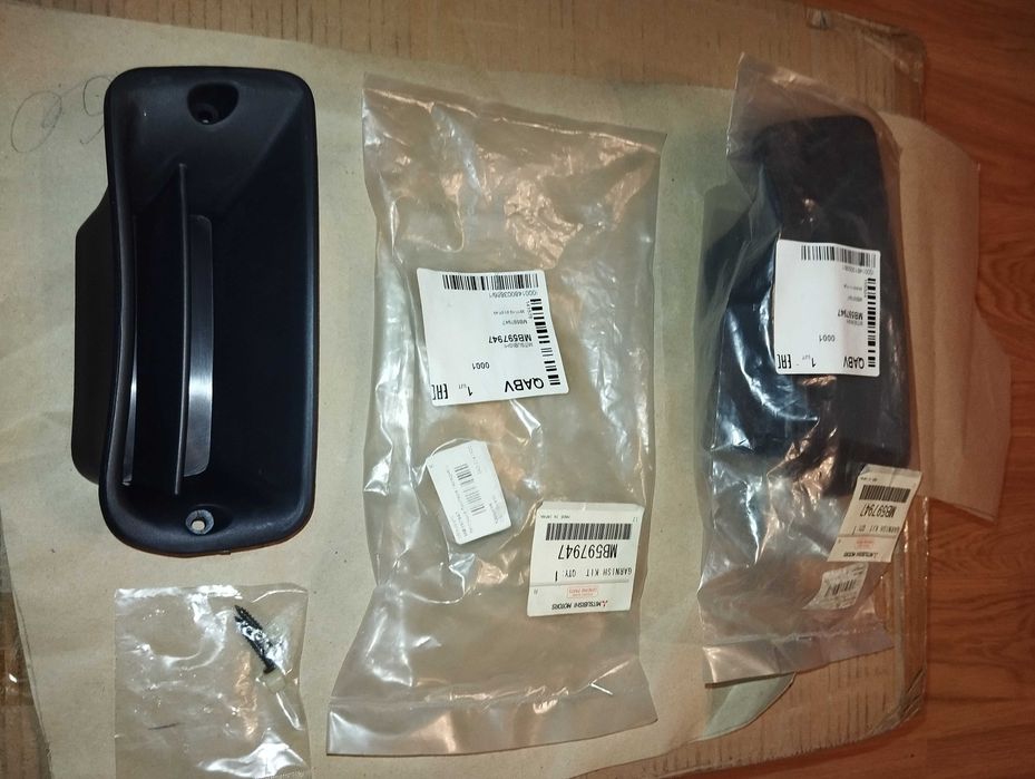 карбюраторы митсубиси кольт лансер, есть два Запаска