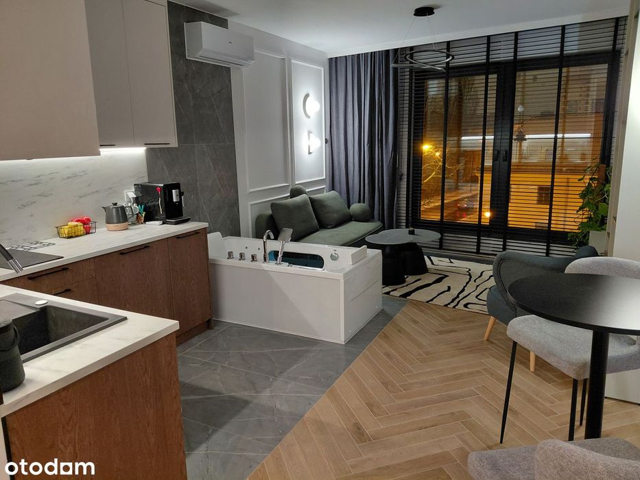 Lususowy atament# ścisłe centrum Lublina# NOWY# z jacuzzi w salonie#