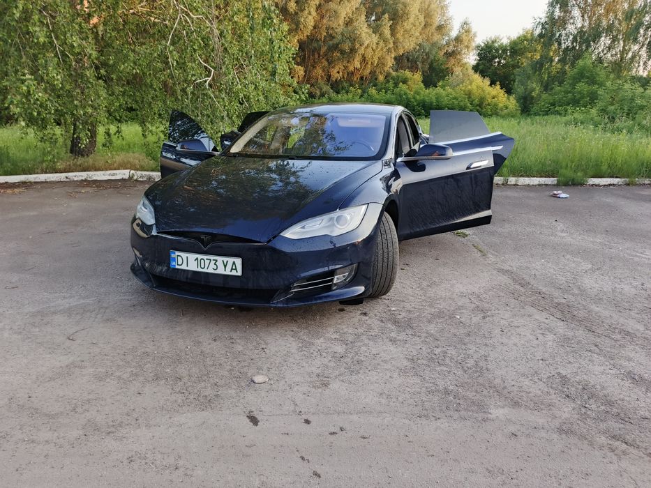 Tesla S 85 performance