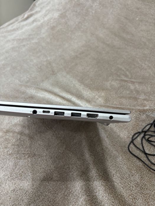 Ноутбук AsusVivobook K1703