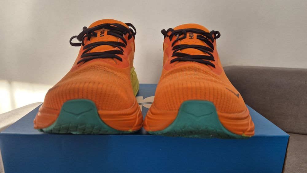 Buty do biegania HOKA Arahi 7, rozm. 43 1/3, jak nowe