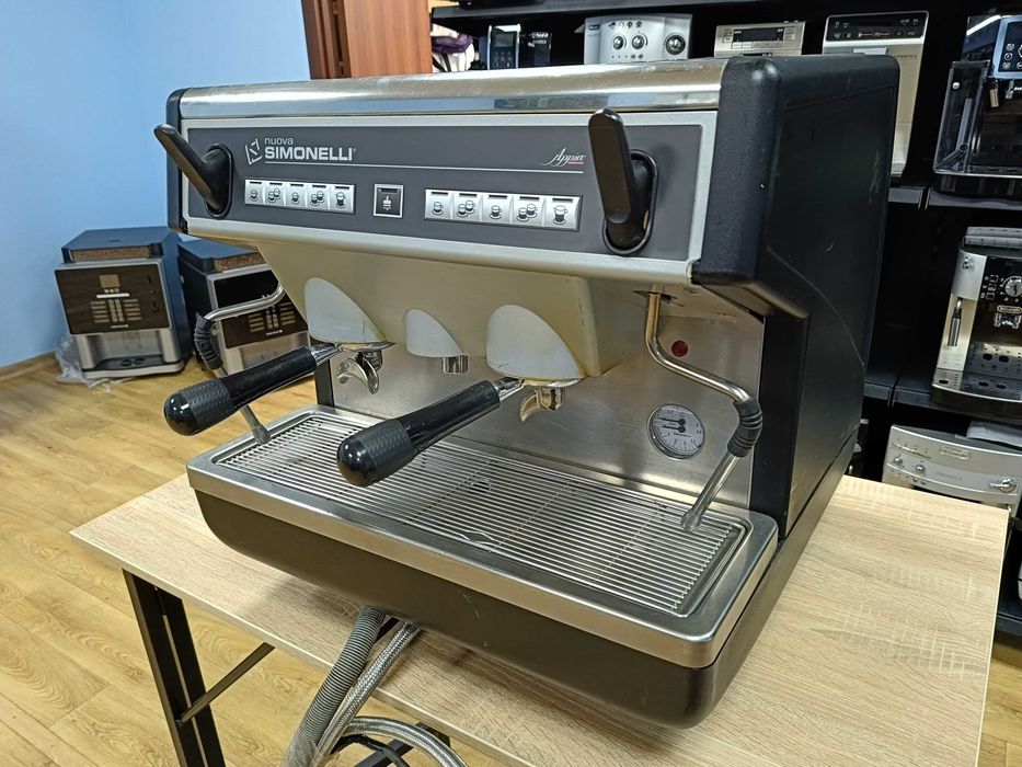 Аренда кофейного оборудования 2.6 кВт Simonelli Appia Compact + гриндер.