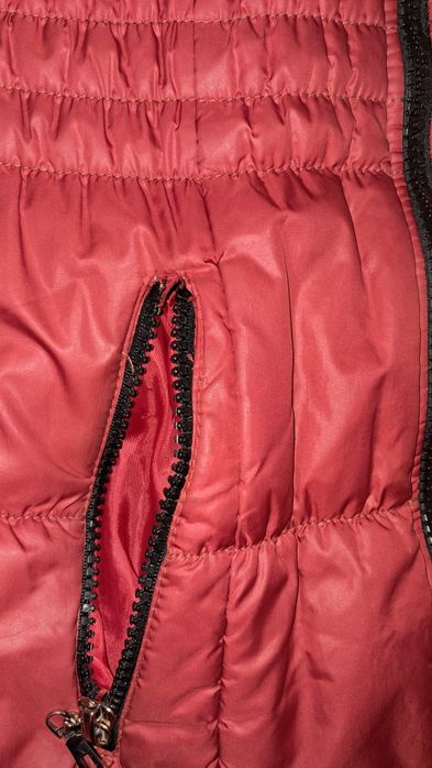 Віддам куртку осінь- зима на дівчинку