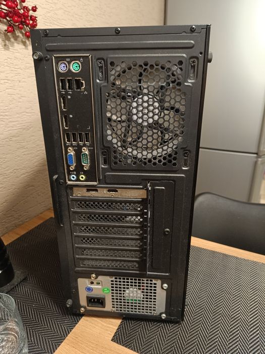 Komputer i5 4590 karta graficzna GeForce