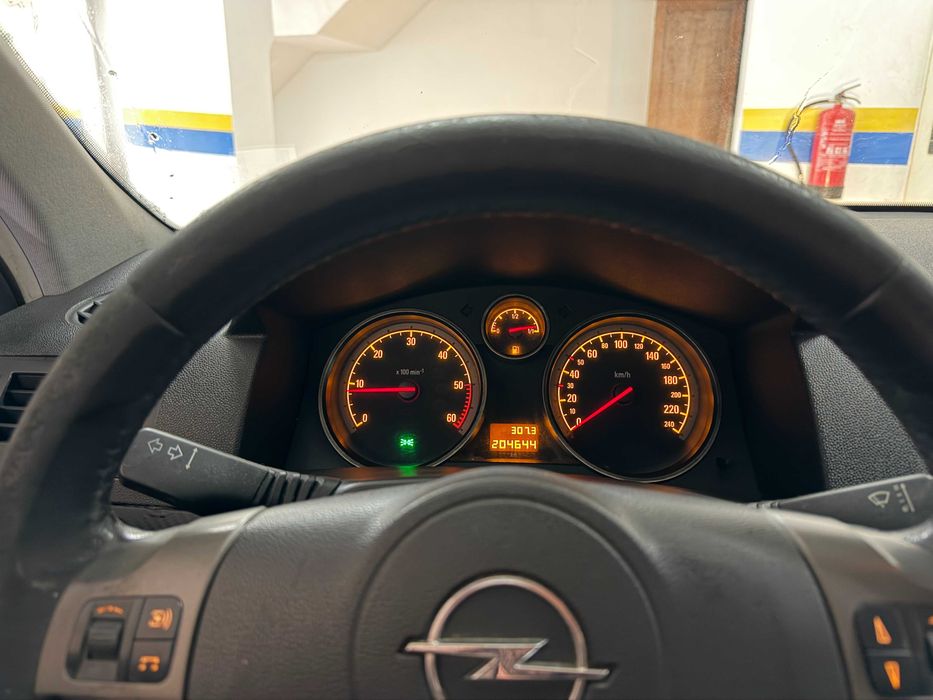 Opel Astra 1.7CDTI COSMO Nacional
