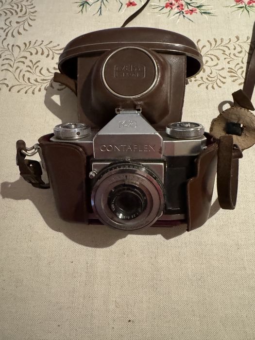 Máquina fotográfica Contaflex Zeiss Ikon - o valor colocado é “irreal”