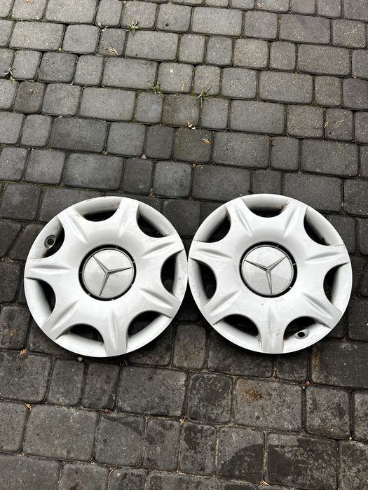 Oryginalne dwa kołpaki Mercedes 15’