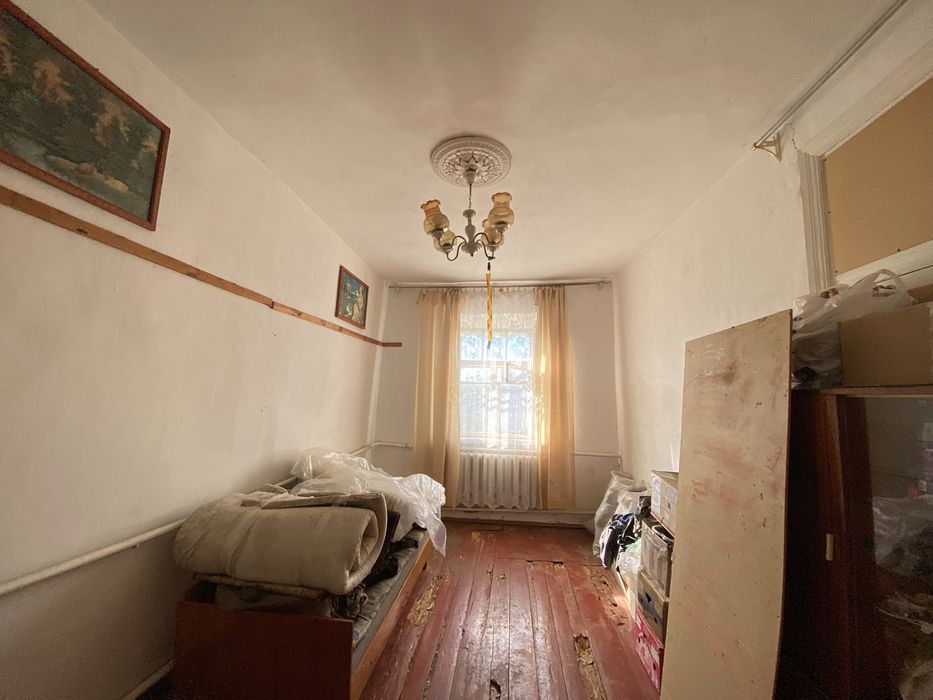 Продаж будинку с. Озерна, центр