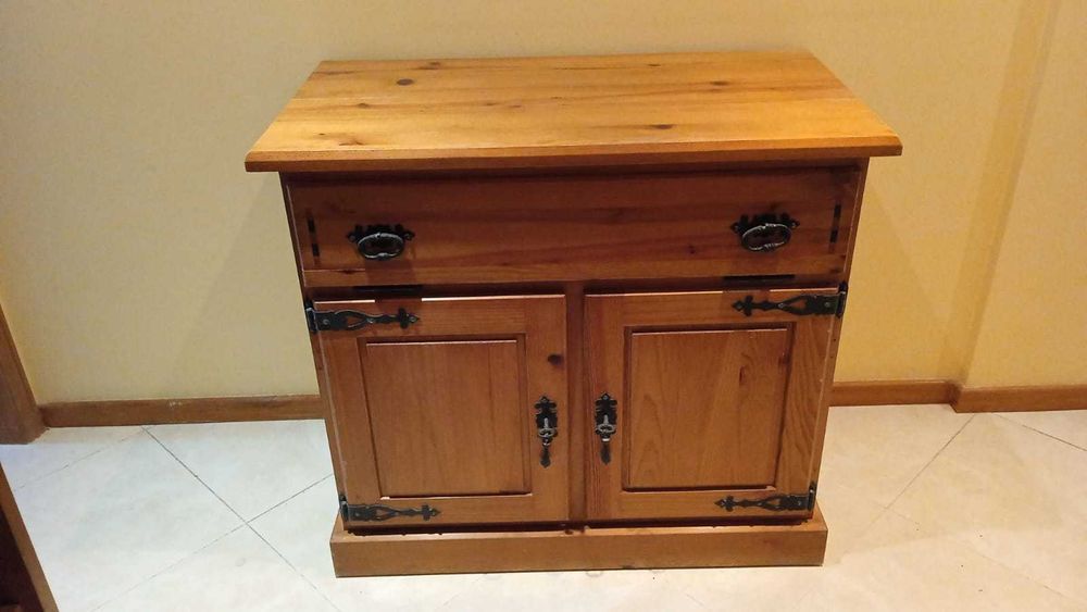 Conjunto Mobília de Sala Fetex em Madeira Natural