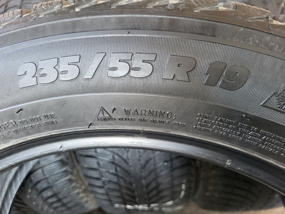 Opony zimowe 235/55/19 Michelin