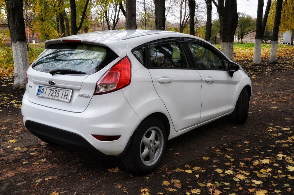 Продам ford fiesta 13 рік, 1'5D.