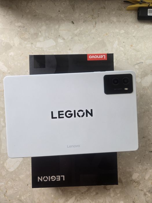 Продам игровой планшет Lenovo Legion Y700 2025