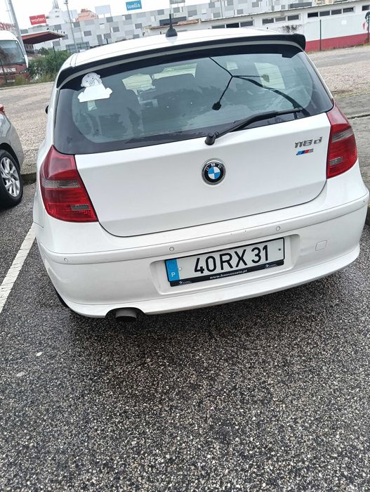 Vendo BMW Série A muito bem estimada