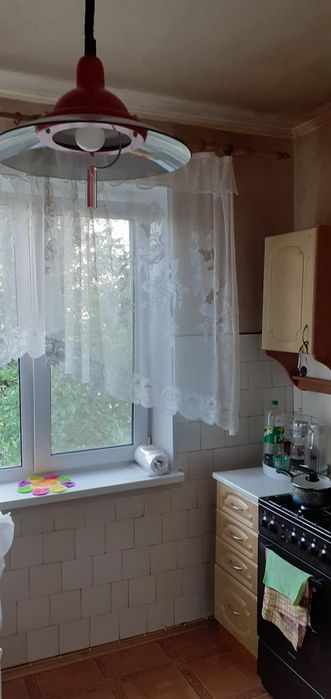 Здається  кімнату район Куренівка