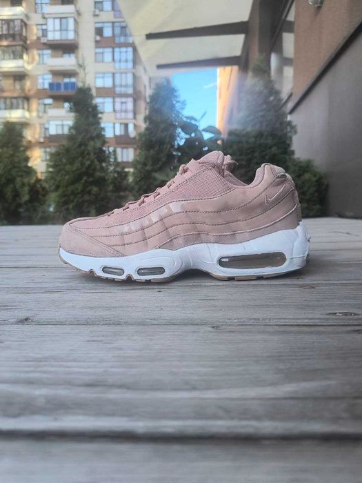 Кросівки жіночі. Кросівки 41 розмір. Кросівки найк. Nike Air Max 95. N