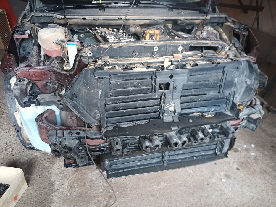 Корпус повітряного фільтра Ford Kuga Escape MK3  Edge