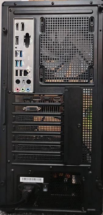 Linux Komputer Gamingowy PC / Ryzen 3600 / RX580 8GB
