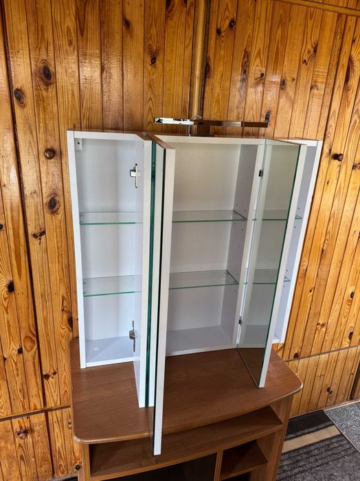 Дзеркальна шафа з LED підствіткою 70 см