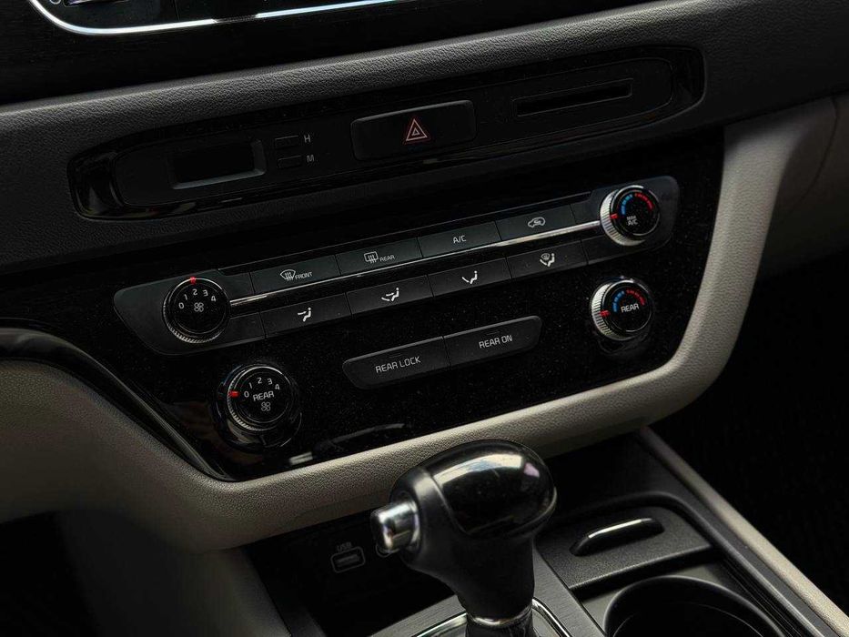 KIA CARNIVAL 2.2 дизель