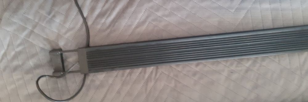 Fluval Aquasky 2.0 LED 27W belka do akwarium 91-122cm)
