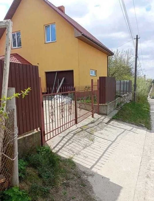 Будинок з частковим ремонтом, діл. 6 соток с. Петрушки СТ Орфа