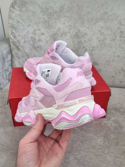 New Balance 9060 DIRTY PINK