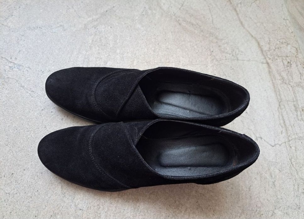 Женские чёрные замшевые туфли, 550 грн.