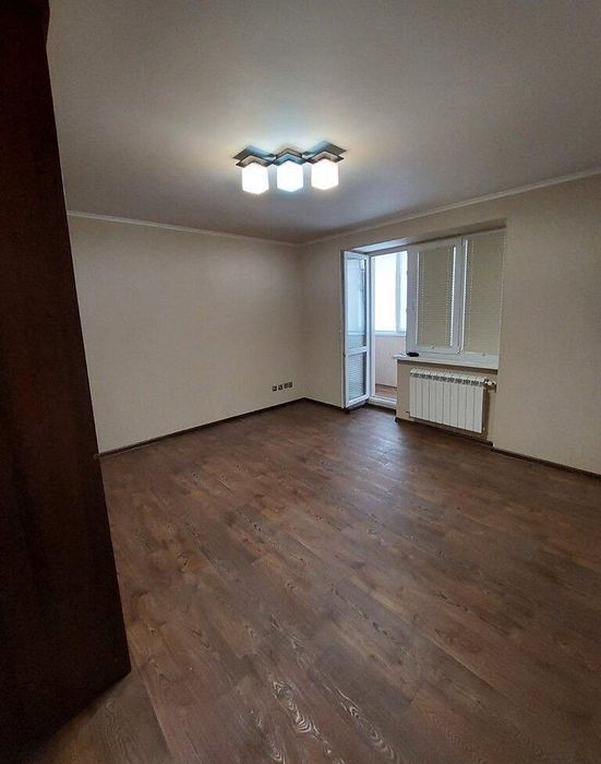 Продається 2-х кімнатна квартира з ремонтом в Центрі