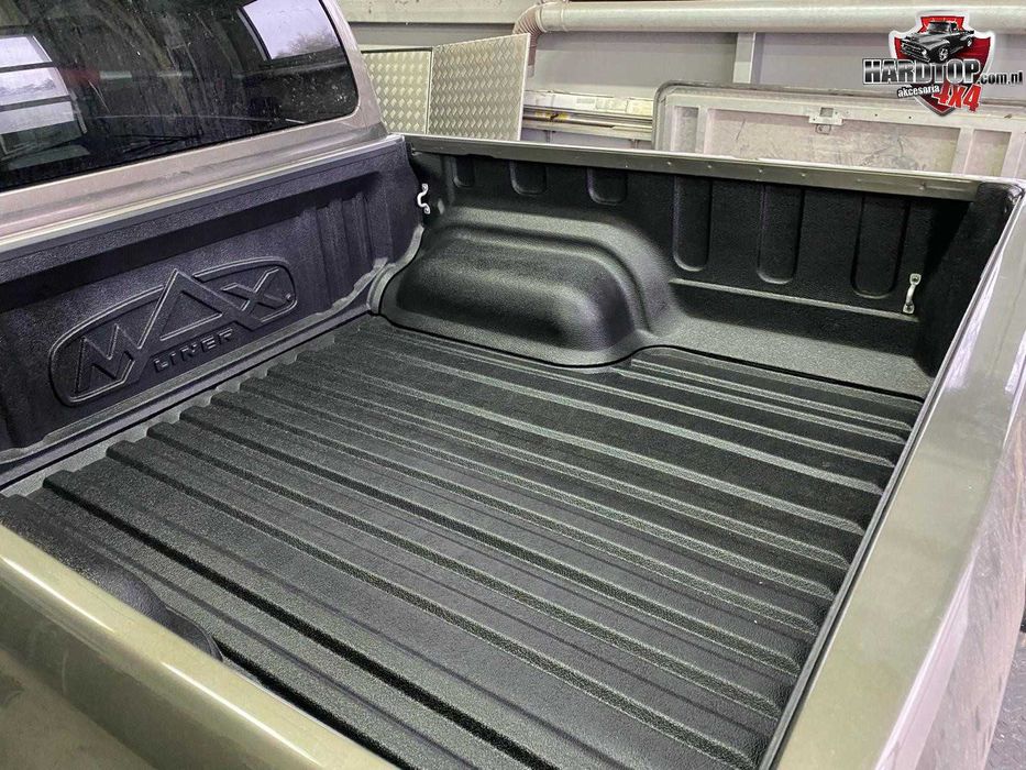 Kuweta Wykładzina Podburtowa Toyota Hilux 2016+