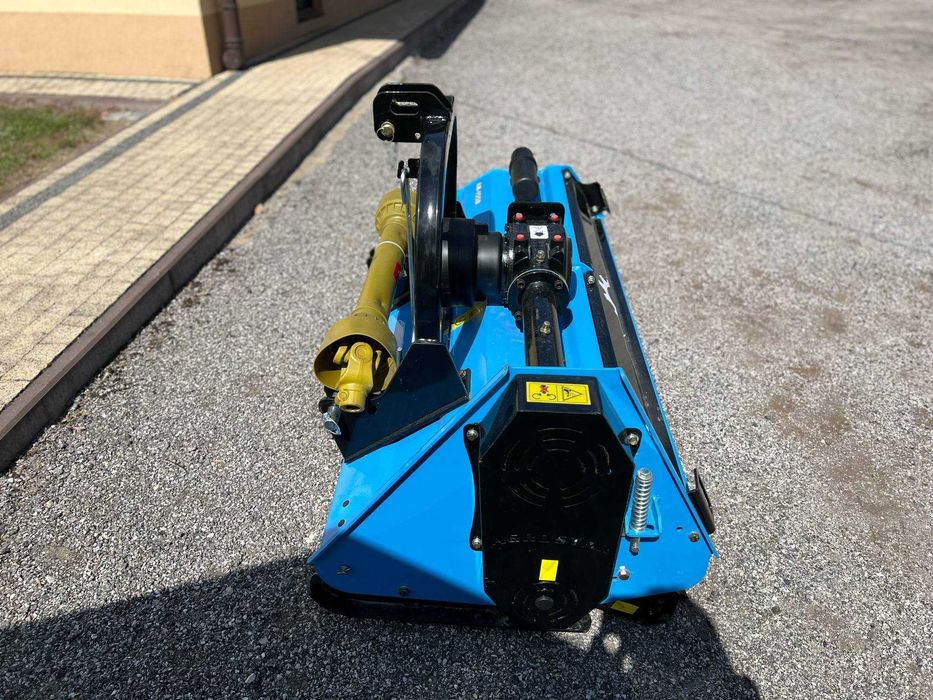 kosiarka mulczer traktorek bijakowa do trawy w ogrodzie