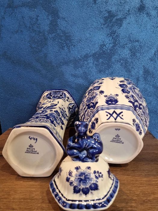 Porcelanowe wazy Delft ręcznie malowane