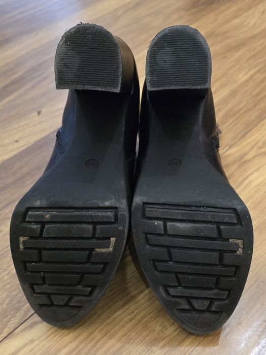 Buty damskie skórzane Lasocki 39