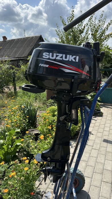 Suzuki DF 6  мотор для човна