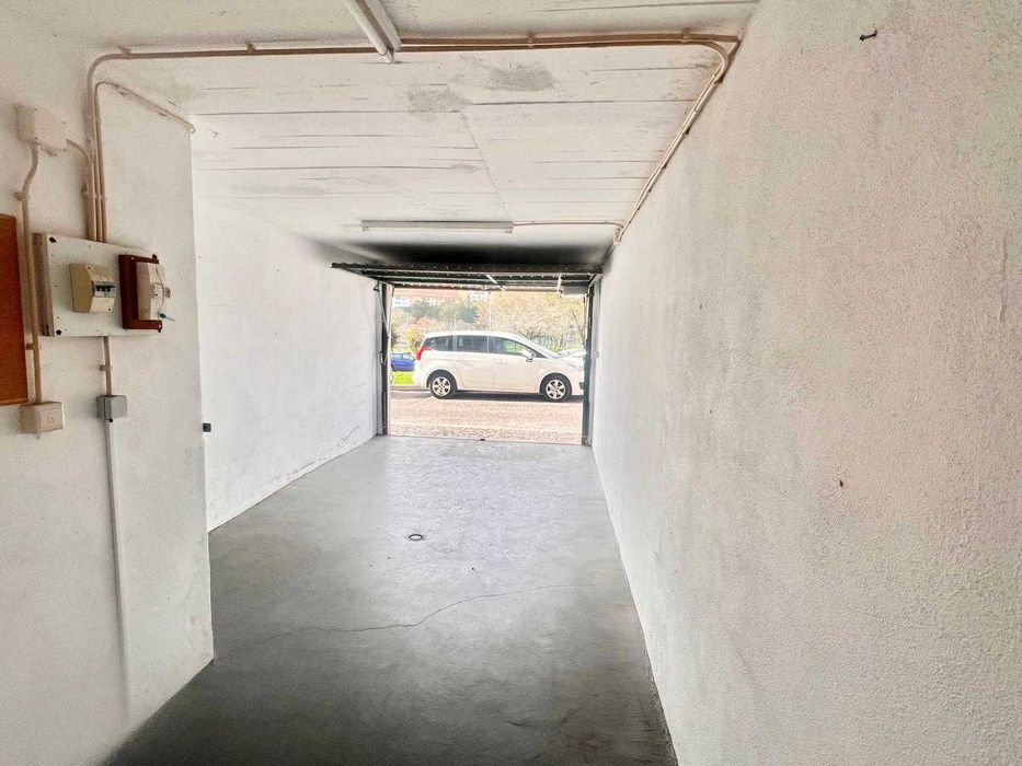 Garagem em Massamá Norte